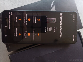 ASUS ROG 6 - 9