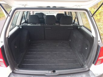 AUTOMAT Volkswagen Golf Variant 1,6/75Kw Ocean 2005 - 9