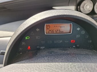 PEUGEOT 807, 2.0 HDI. r.v. 2009, 256 000 km, TP 10/2027 - 9