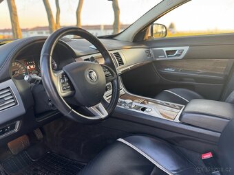 JAGUAR XF 250 3.0 tdi (202kw) 2012 rok - 9