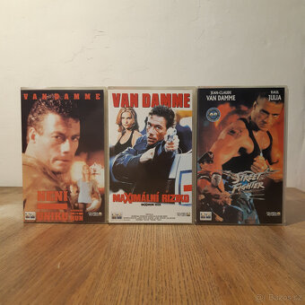 18x VHS video kazety #1 /SLEVA/ - 9