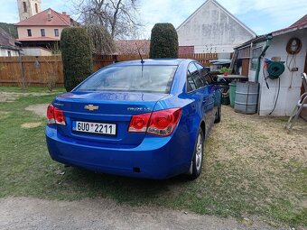 Chevrolet cruze 1,6 - 9