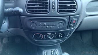 Renault Megane 1 1,6 16V grandtour - 9