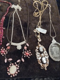 Prodám ,stará Jablonecka bizuterie - 9