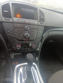 Opel insignia 2.0 A20DTH rok 2012 118 kw - 9