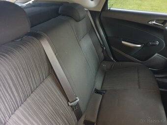 Opel Astra J 1.6 16v 85kw - 9