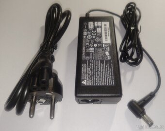 Mini PC barebone-základ počítače GIGABYTE BRIX GB-BRi7-8550 - 9