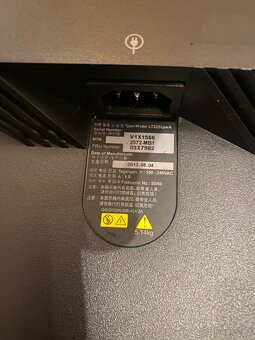 Monitory Lenovo ThinkVision 22” - 9