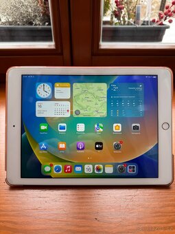 iPad 5. Generace 128GB Wi-Fi Gold (2017) - 9