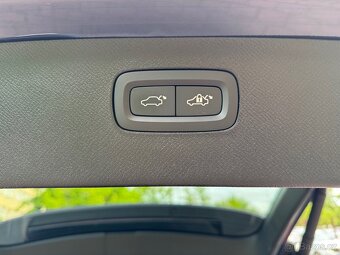Volvo XC90 2,0 D5 AWD INSCRIPTION I.majitel najeto 113.tis - 9