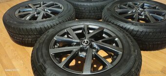 Predám zimnú sadu orig. Mazda 5x114,3 ,205/60 R16 , 7,5mm - 9