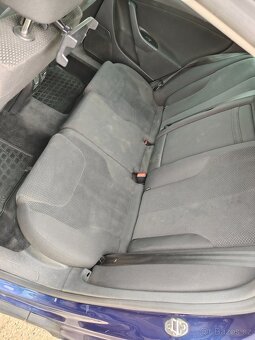 Volkswagen Passat B6 2.0TDI 103 kW - 9