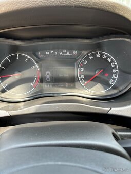 Opel Corsa 1,4i 66kw automat 2016 1.maj CZ původ - 9