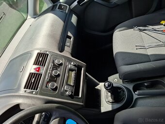 VW Touran 1.6 TDI 77kw Klima Model 2012 Nová Stk.-.- - 9