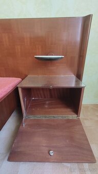 Starší manželská postel (ložnic) - 9
