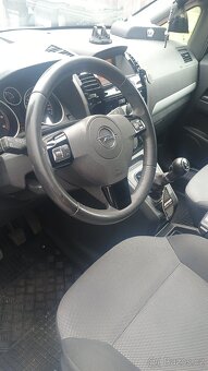 Opel Zafira B 1.7 diesel rok 2011 7místni - 9