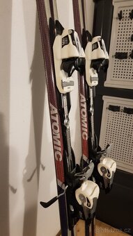 Sjezdové lyže Atomic Metron 7.2 180 cm 15,5 m - 9
