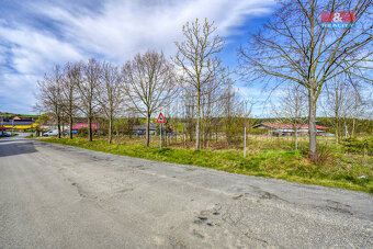 Prodej pozemku k bydlení, 1335 m², Lisov - 9