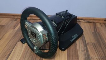 2× PS2 Slim (nefunkční) + volant + 3 ovladače + hry - 9