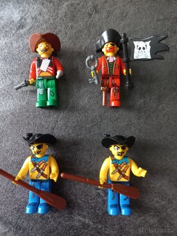 LEGO 4 Juniors - piráti - 9