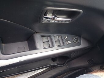 Prodám Mitsubishi Outlander 2007 - 9