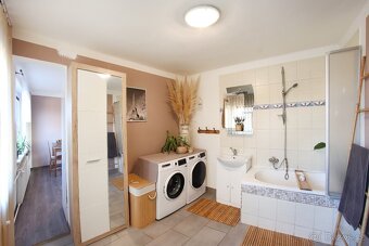 Prodej rodinného domu 6+2, pozemek 2 611 m², Karviná, Ráj - 9