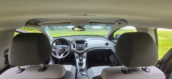 Chevrolet Cruze 1.6i 83 kW, benzín, 06/2009, 136 820 km - 9