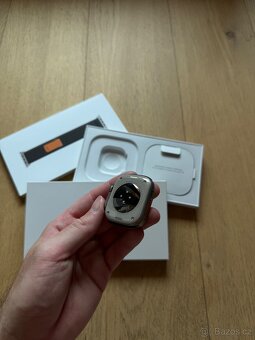 Apple Watch Ultra 49mm Cellular + GPS - 9