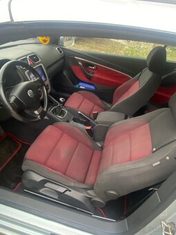 Vw EOS 2.0 FSi - 9