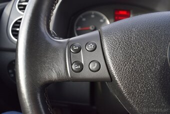 Volkswagen Golf 1,9TDi UNITED,BEZ KOROZE - 9