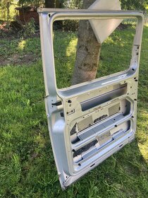 Levé boční dveře Volkswagen T5 - 9