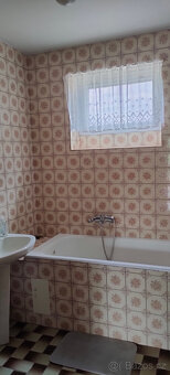 Prodej dvougeneračního RD Kovářov, okr. Písek - 9