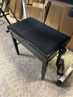 Stage piano s kladívkovou mechanikou Casio a Yamaha - 9