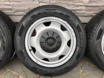 VW Transporter Multivan T5-Zimní sada 235/55/R17 103H - 9