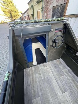 Tříkýlová kajutová loď - 9