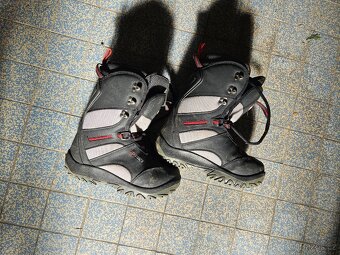 Damsky Snowboard Burton Genie 155 - 9