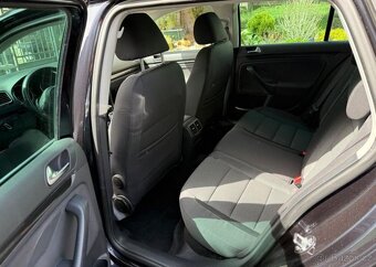 Volkswagen Golf 1,4 TSi Comfortline pravid.ser benzín - 9
