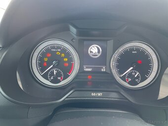 Škoda Octavia 2.0 TDI COMBI STYLE Edition 4x4 DSG - 9