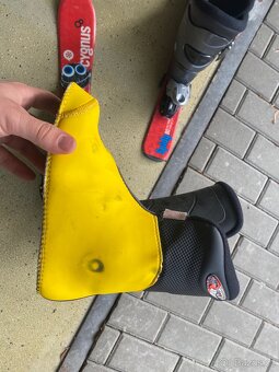 Dětské lyže + lyžáky - 9