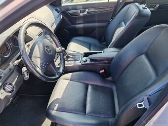 Mercedes-Benz Třídy C
220CDI - 9