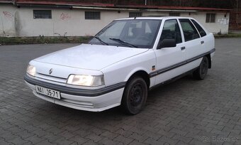 Renault 21 - 9