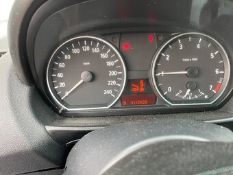 BMW 116i - 9