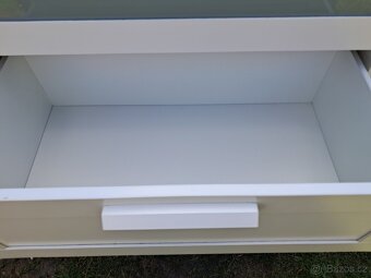Komoda Ikea Brimnes 4 zásuvky - 9