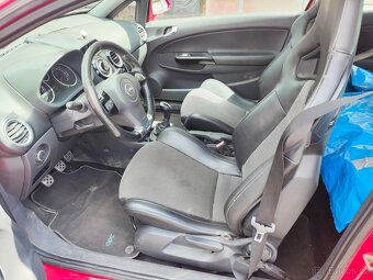 Opel Corsa 1.6 Turbo OPC - 9