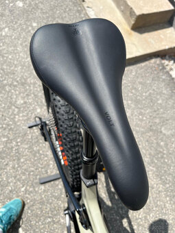 Karbonové elektrokolo velikost M, jako nové - 9