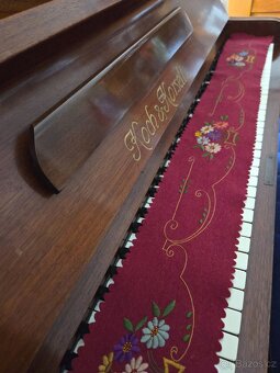 Darujeme pianino zdarma - 9