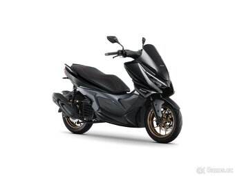 Malaguti Madison 125 ABS akční cena 77990 + helma zdarma - 9