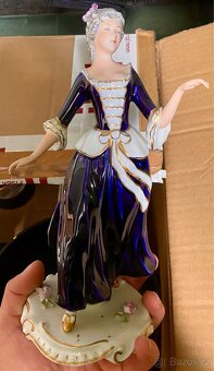 Starožitný porcelán, sochy, vázy, sklo, světla - 9