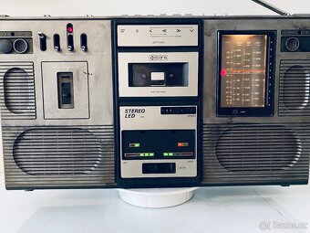 Radiomagnetofon/ ghettoblaster RFT SKR 501, rok 1981 - 9