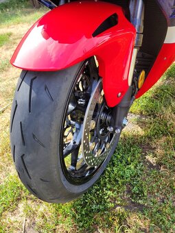 Honda CBR 1000RR-R - 9